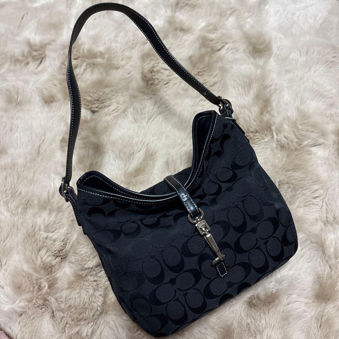 ブラックキャンバスショルダーバッグ