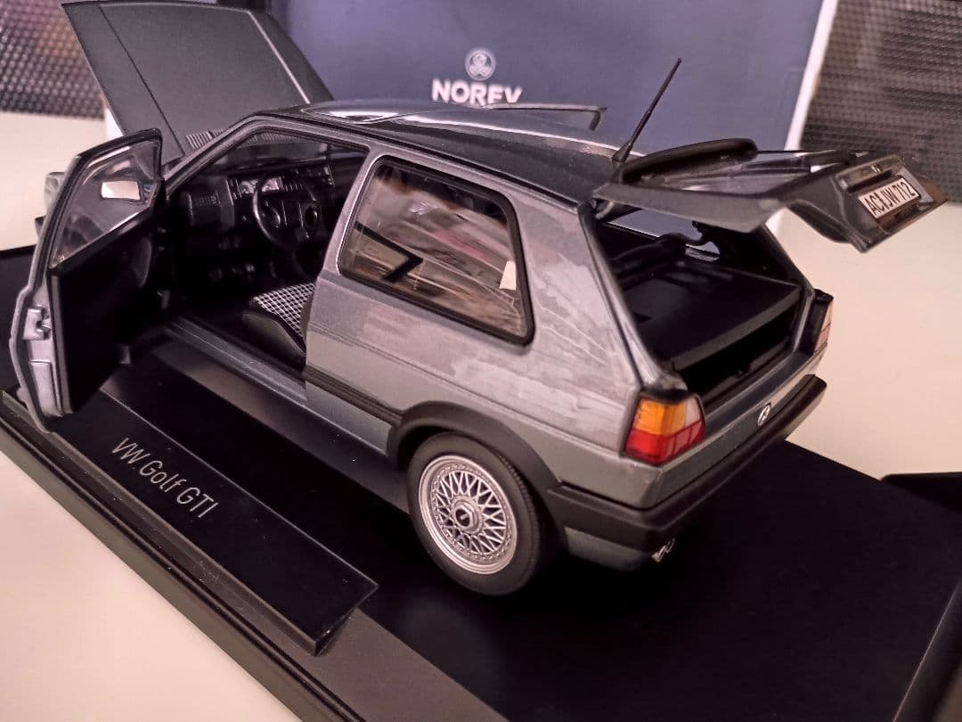 ノレブ VW GOLF フォルクス ワーゲン ゴルフ 2 GTI 1/18