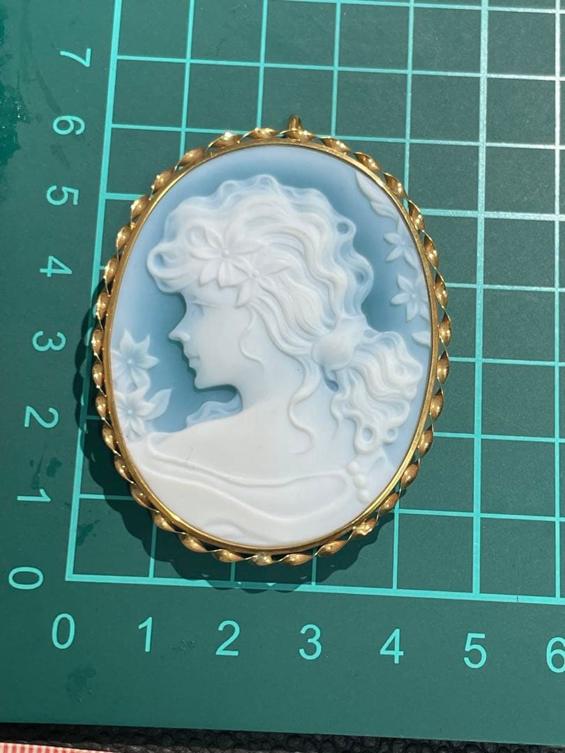 18k，大きめ、カメオペンダントトップとブローチ、両用19.1g