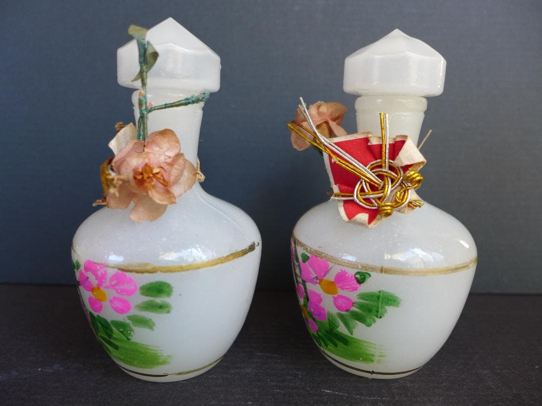 珍品　時代物　戦前　御雛様道具　白酒入れ徳利　乳白ガラス　2点一対　箱付　レトロ