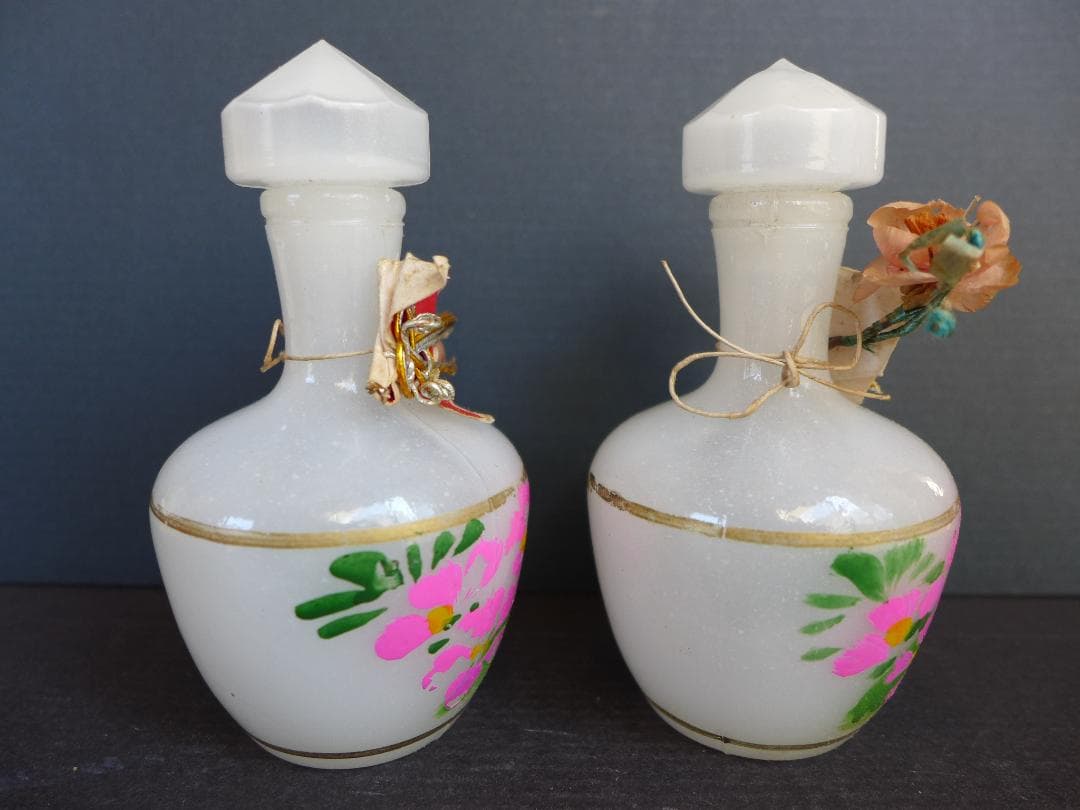 珍品　時代物　戦前　御雛様道具　白酒入れ徳利　乳白ガラス　2点一対　箱付　レトロ