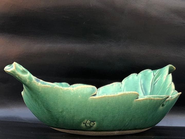 古美術品◼️蔵から大きな美しい葉っぱのお皿が出てきました、茶道具？