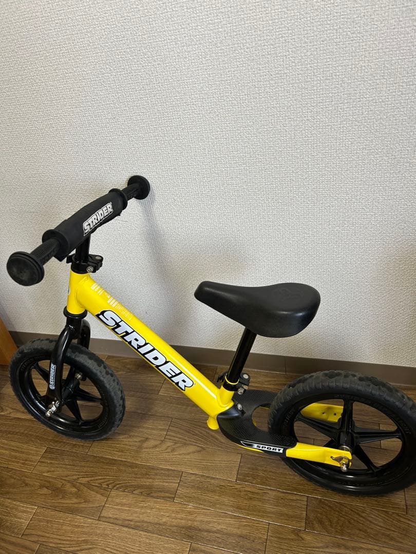ストライダー 12インチ イエロー