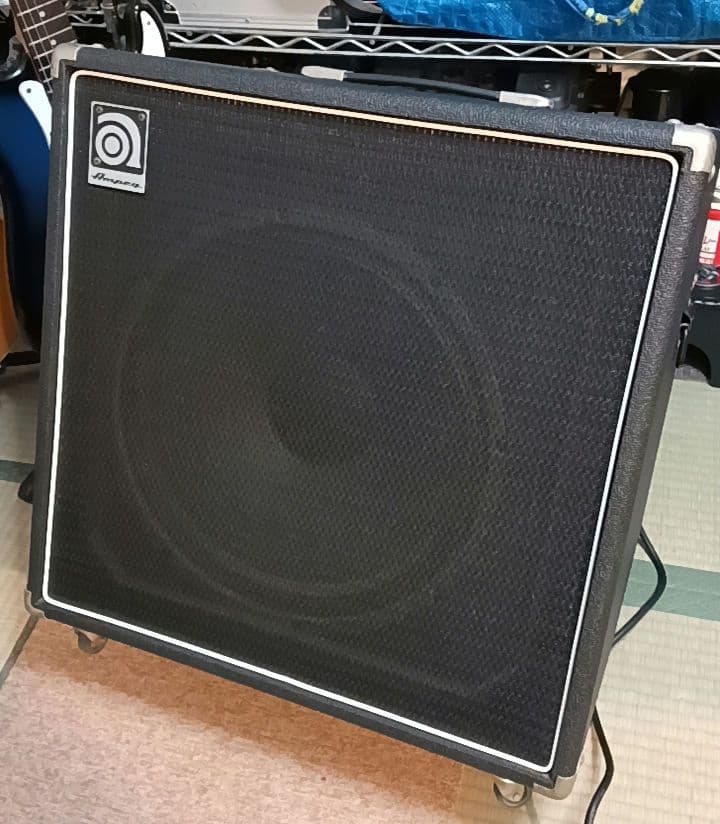 Ampeg BA-115 ベース用アンプ