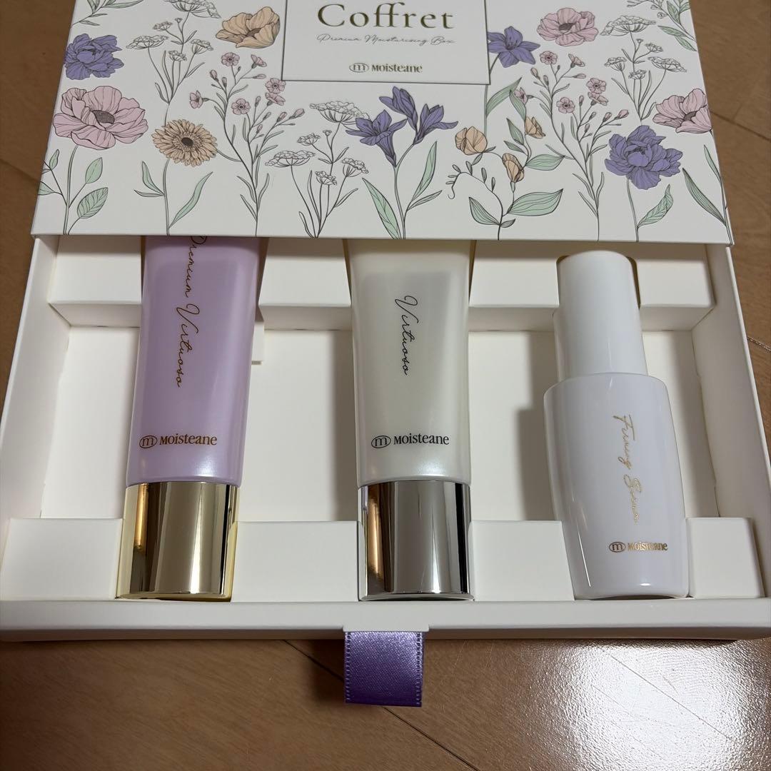 モイスティーヌコフレ　2025