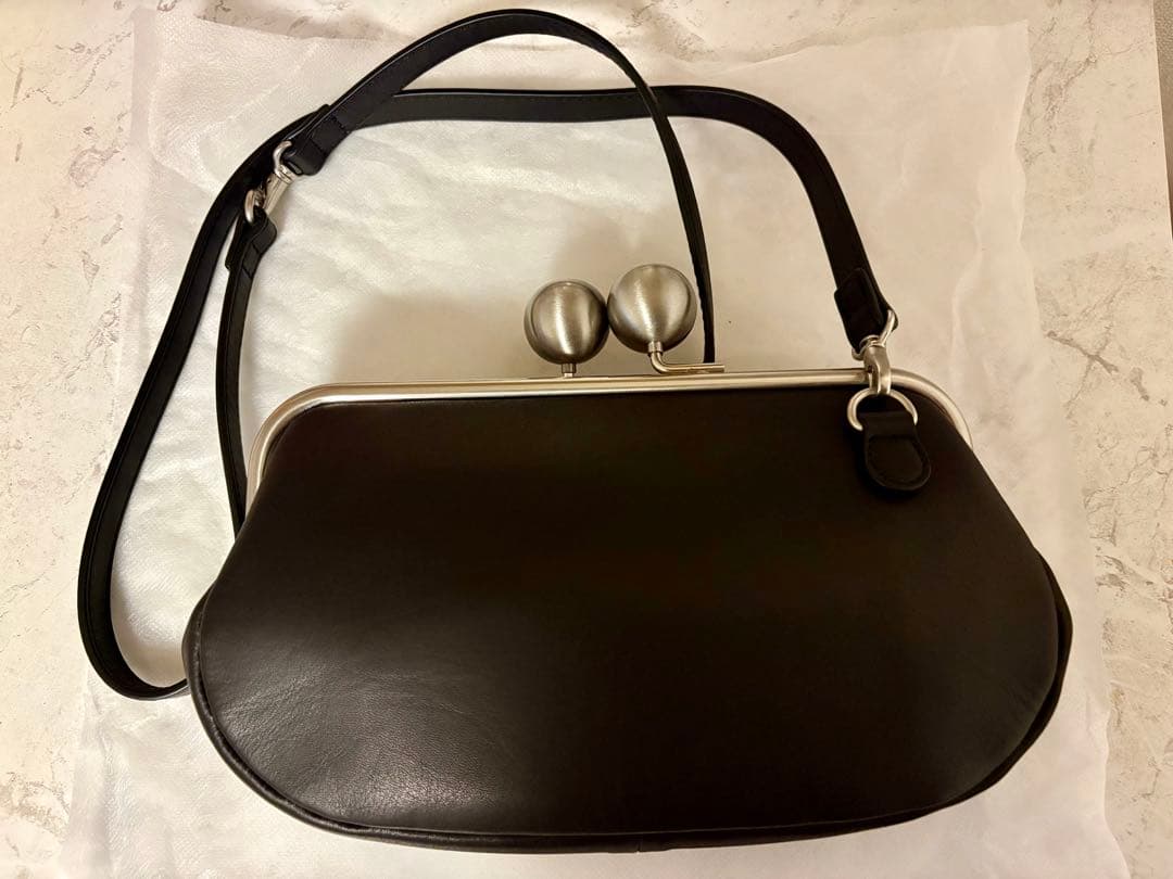 新品　2way ブラック がま口ショルダーバッグ カワカワ　kawakawa