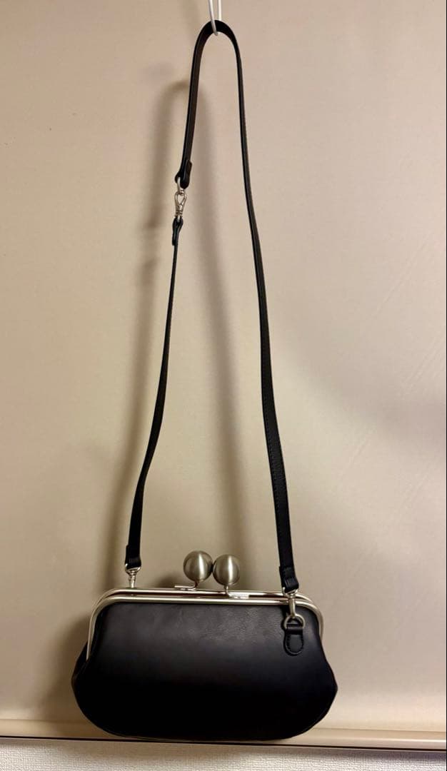 新品　2way ブラック がま口ショルダーバッグ カワカワ　kawakawa