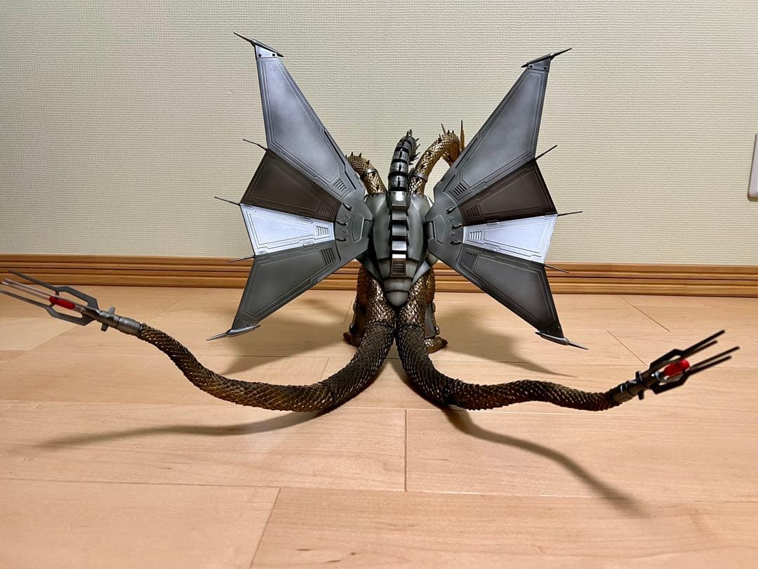 ゴジラ　一番くじ　メカキングギドラ　フィギュア