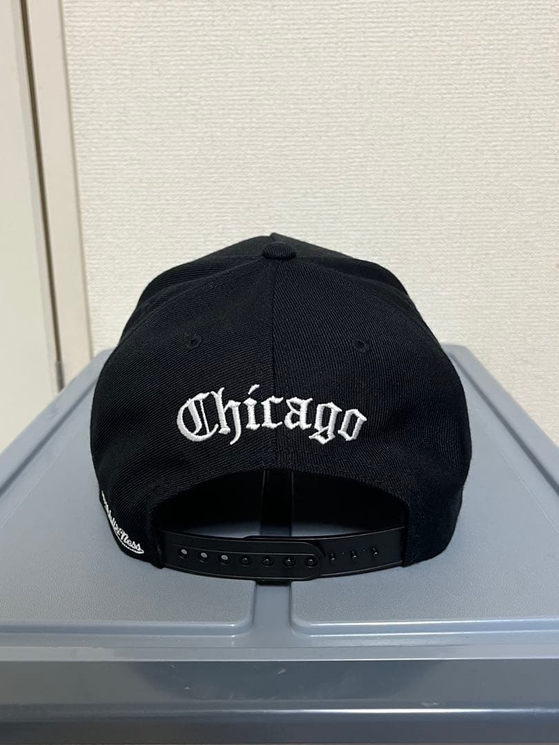ミッチェルアンドネス シカゴブルズPRO PINCH SNAPBACKキャップ