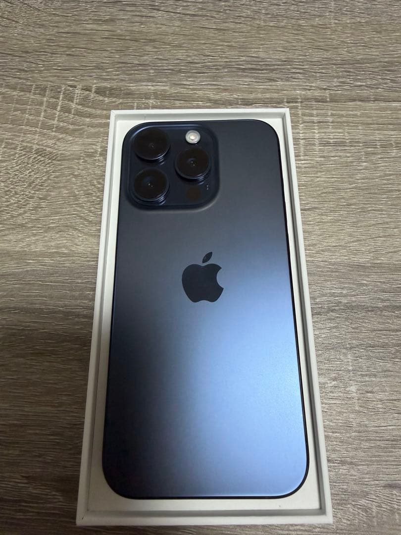 Apple iPhone 15Pro 256GB スペースブラック 本体