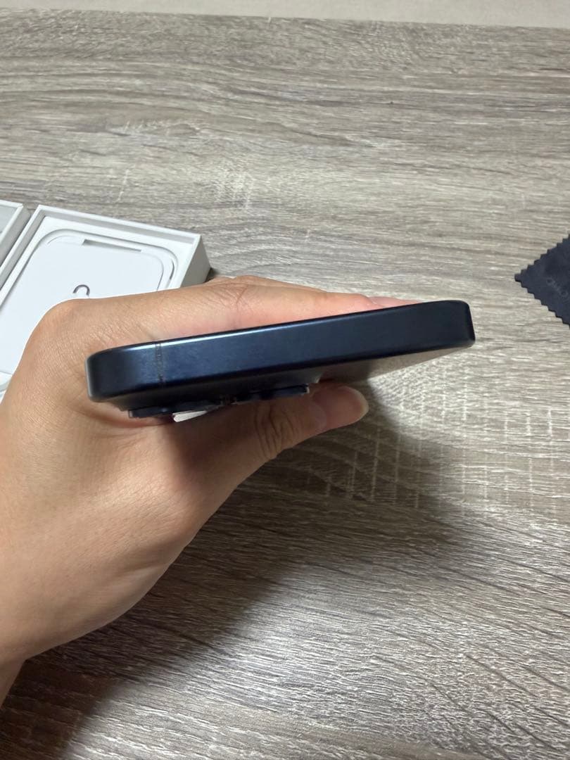 Apple iPhone 15Pro 256GB スペースブラック 本体