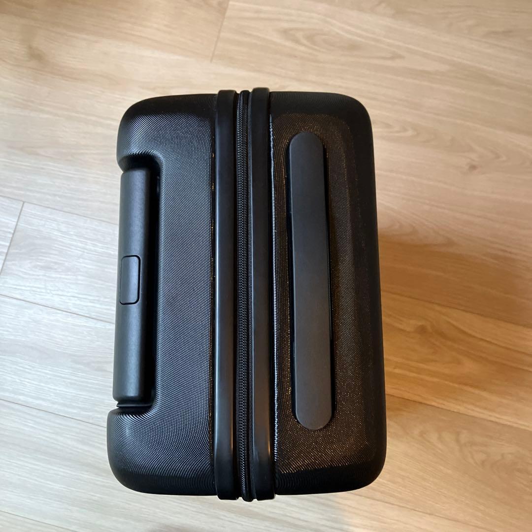 無印良品　バーを自由に調節できる　ハードキャリーケース（２０Ｌ）黒