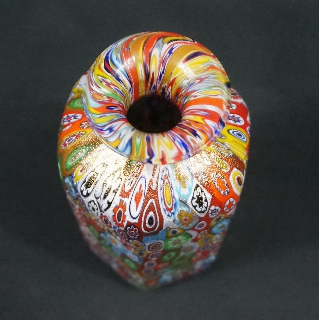 ベネチアンガラス　ミルフィオリの「アンティーク」の6角の花瓶