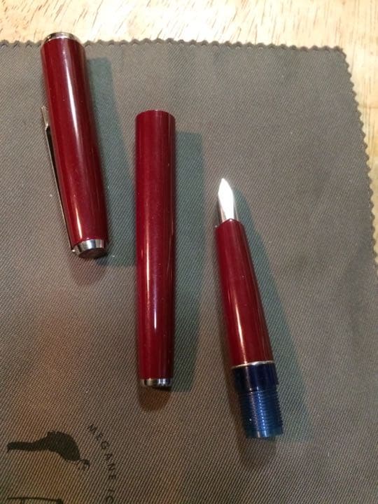 ■  １９７０年代のペリカン万年筆  ２本