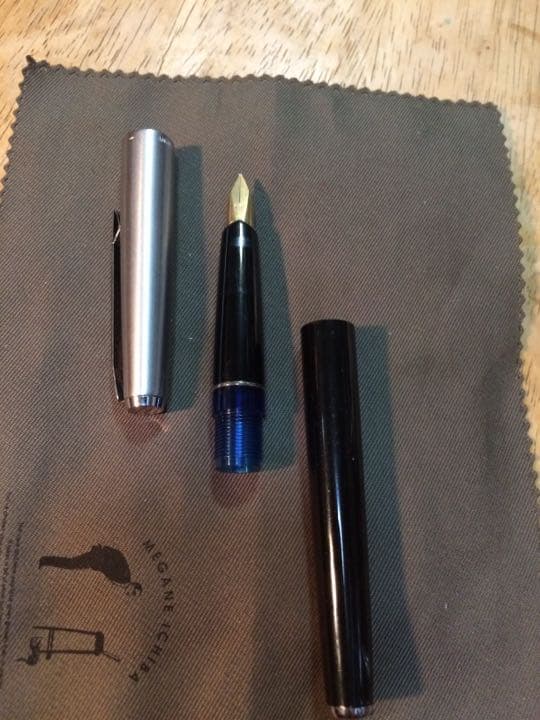 ■  １９７０年代のペリカン万年筆  ２本