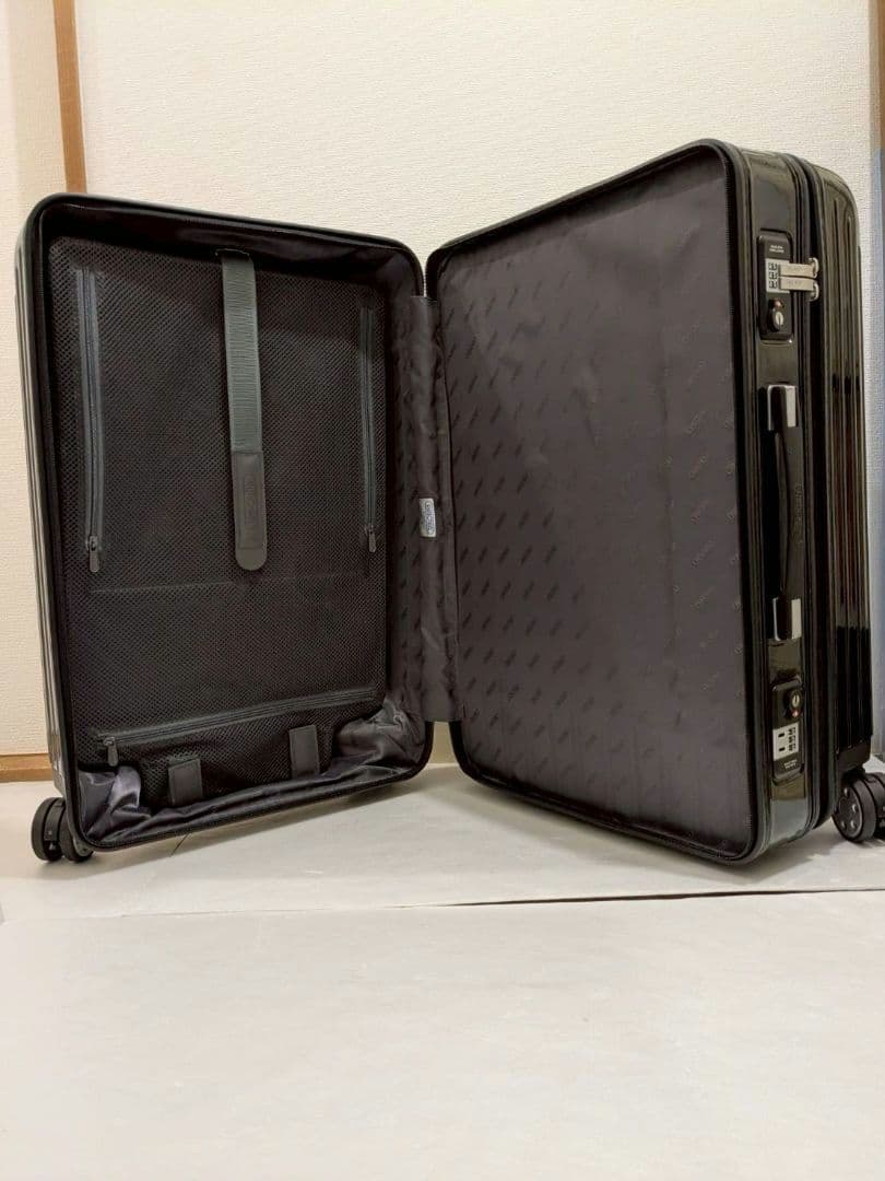 リモワ サルサデラックス 3Suiter ブラック 85L 4輪