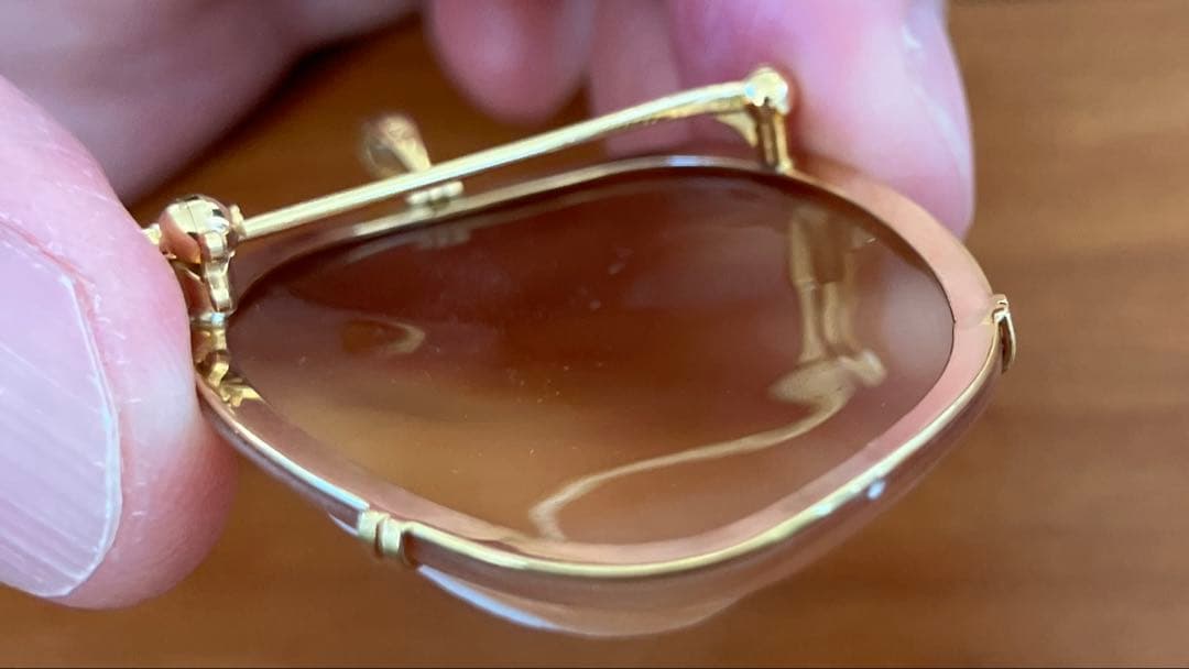 K18 シェルカメオ ブローチ、ペンダントトップ兼用