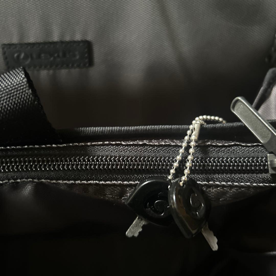 レクサス　バッグ　正規品　黒 スクエア型