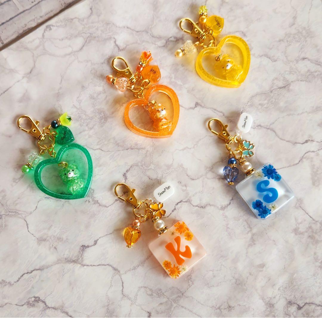 ミヤ　ぶら下がりくまさん　ドームツアー　ドレス　キーホルダー