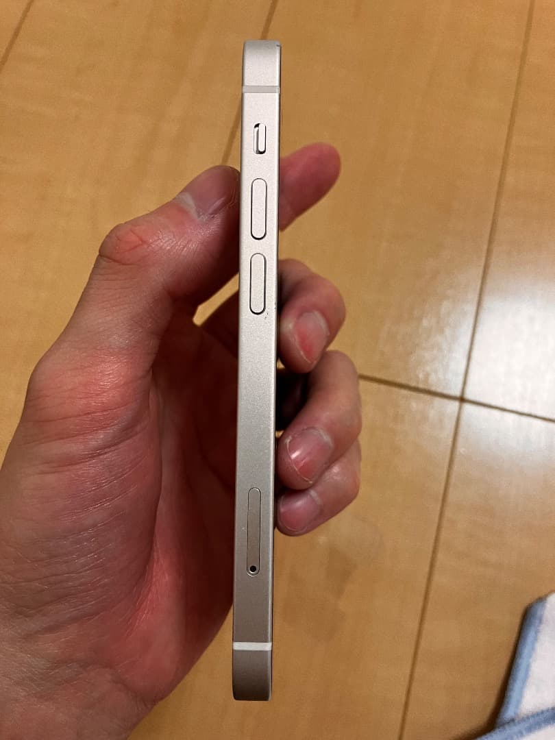 【画面割れ：無／バッテリー容量：77%】iPhone 12 mini 64GB