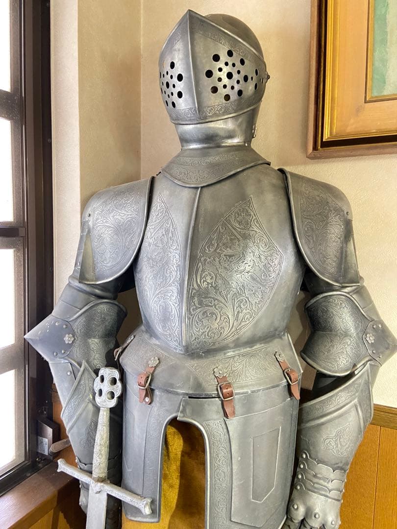 【限定発送】中世の騎士が現代に降臨！実物大ヨーロピアンアーマー「Arthur」