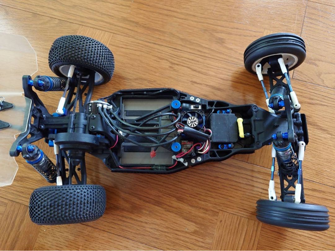 アソシ B5M ファクトリーライト すぐ走行◎