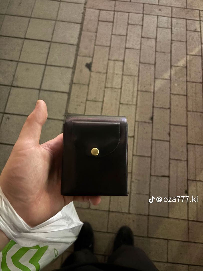 ハンドメイド　二つ折り　革財布　クロムエクセル黒色　真鍮　classical①