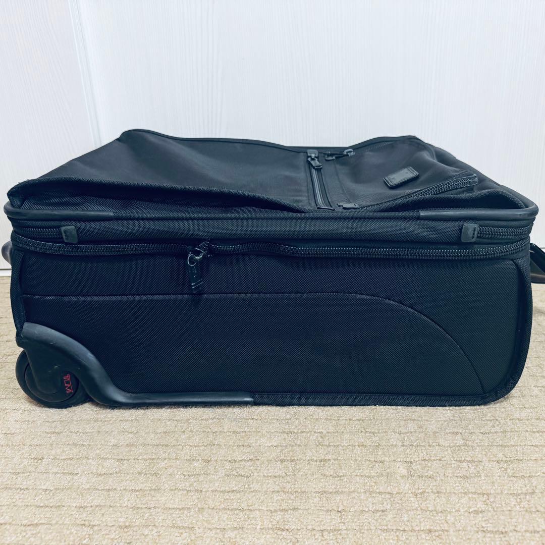 廃盤　TUMI トゥミ　キャリーケース　スーツケース　ブラック　22021DH