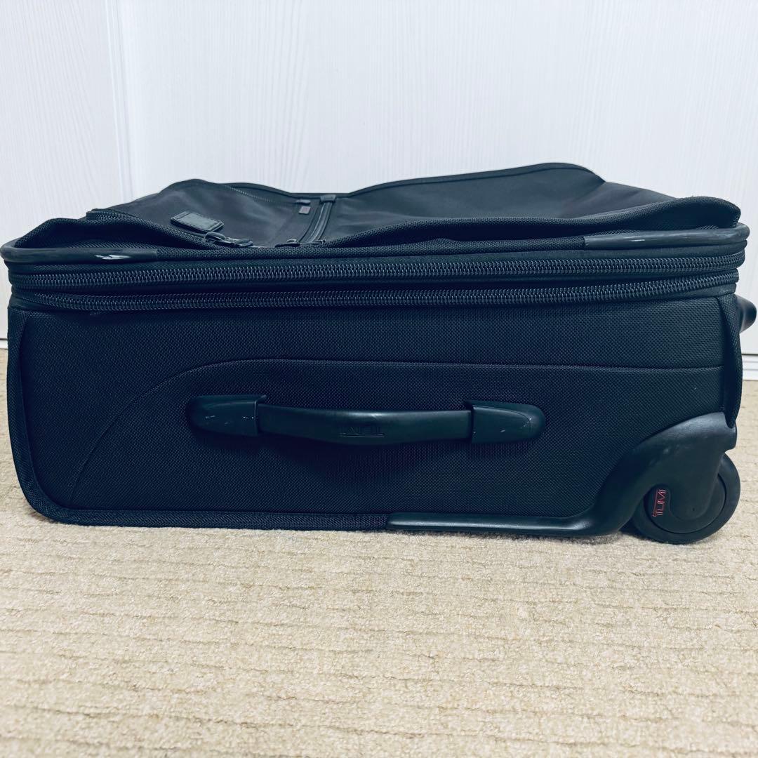 廃盤　TUMI トゥミ　キャリーケース　スーツケース　ブラック　22021DH
