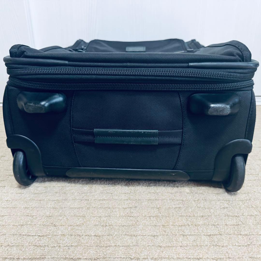 廃盤　TUMI トゥミ　キャリーケース　スーツケース　ブラック　22021DH