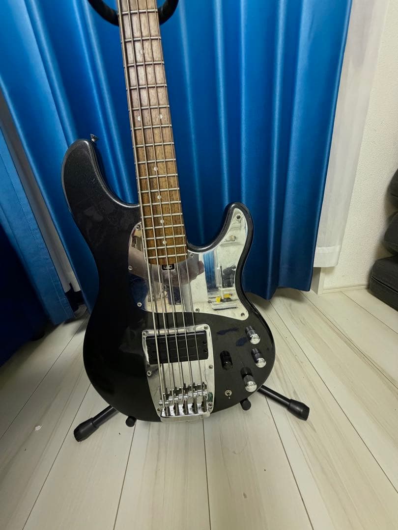 Ibanez ATK305 5弦