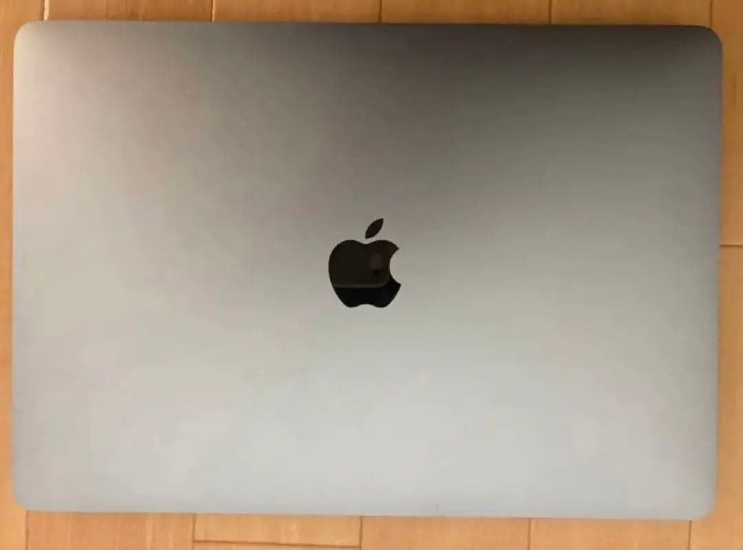 MacBook Pro 箱、備品等全て付き　Apple