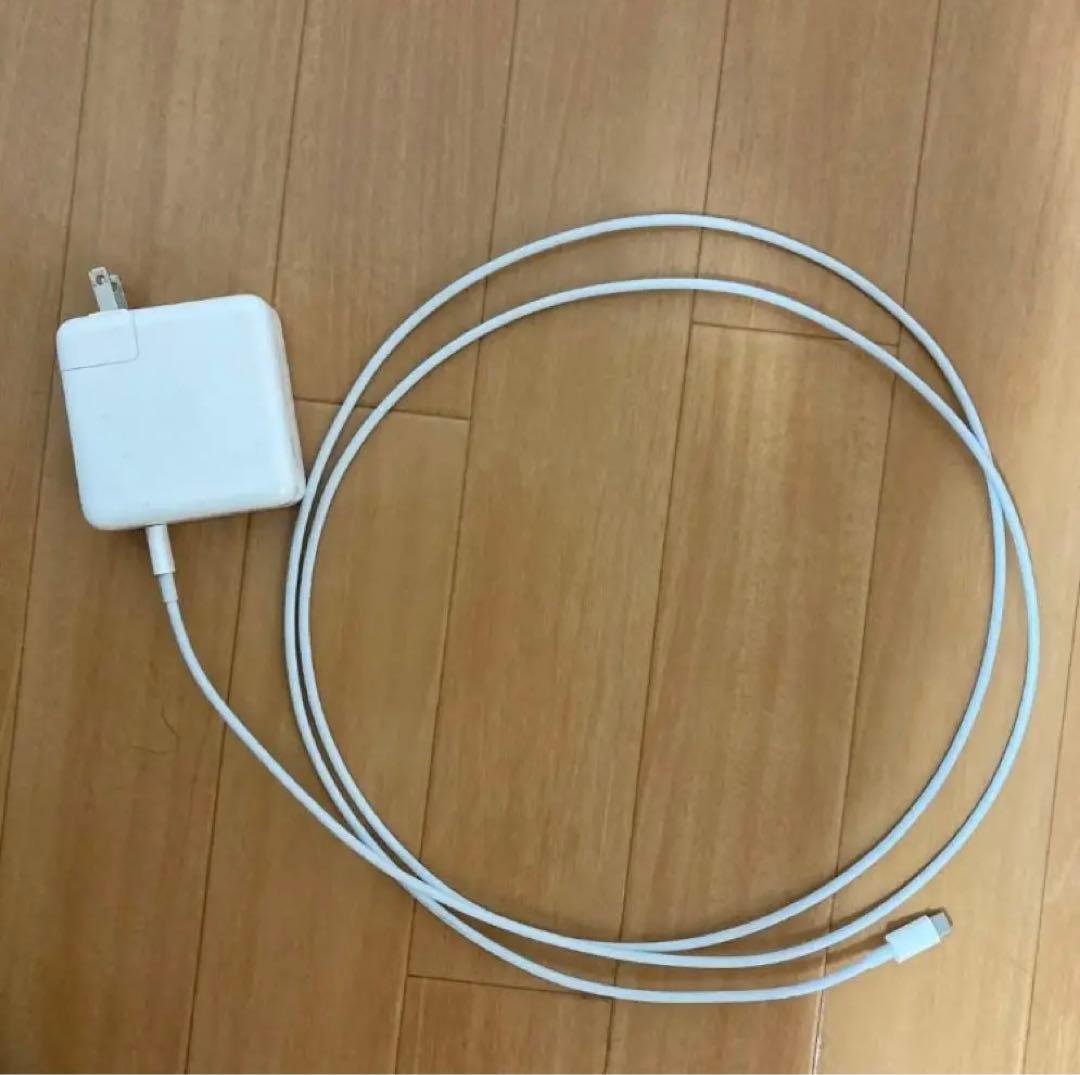 MacBook Pro 箱、備品等全て付き　Apple