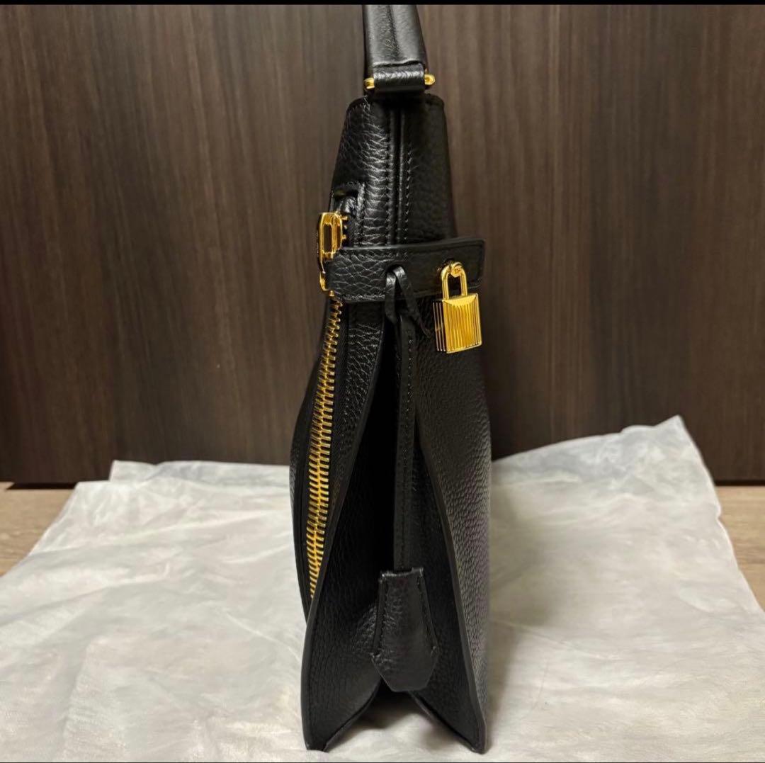 TOM FORD ALIX HOBOショルダーバッグ ブラック