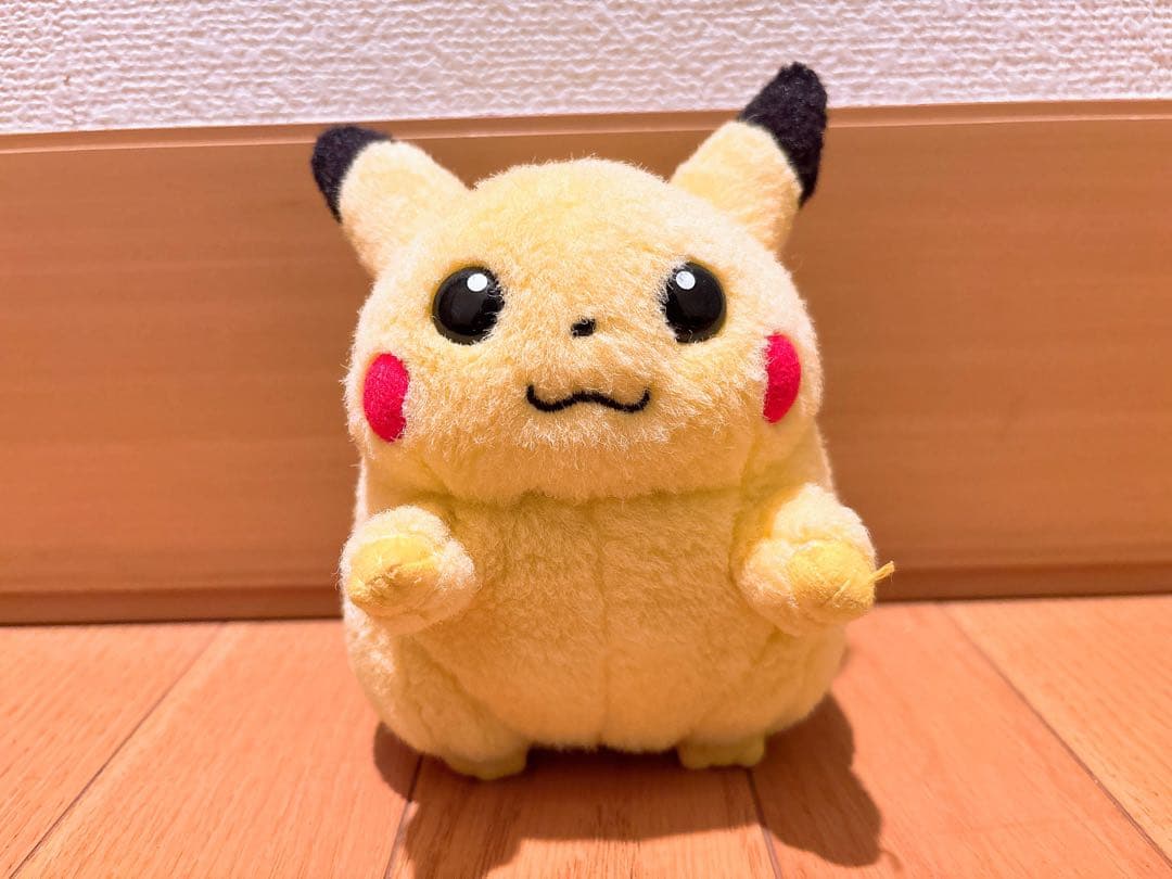 初期　ピカチュウ　ぬいぐるみ　TOMY 綺麗な状態　最終お値下げ　61200円→