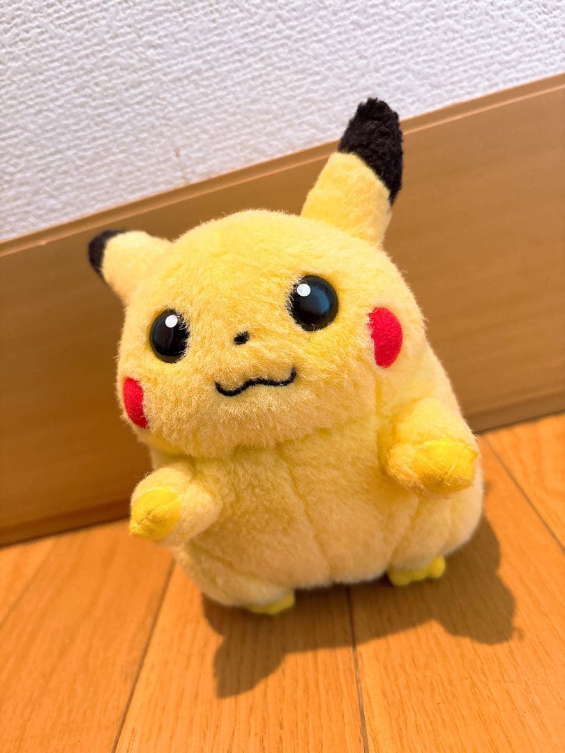 初期　ピカチュウ　ぬいぐるみ　TOMY 綺麗な状態　最終お値下げ　61200円→
