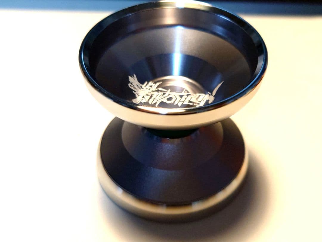 新品　トリプティコン、イマジンブレイカー