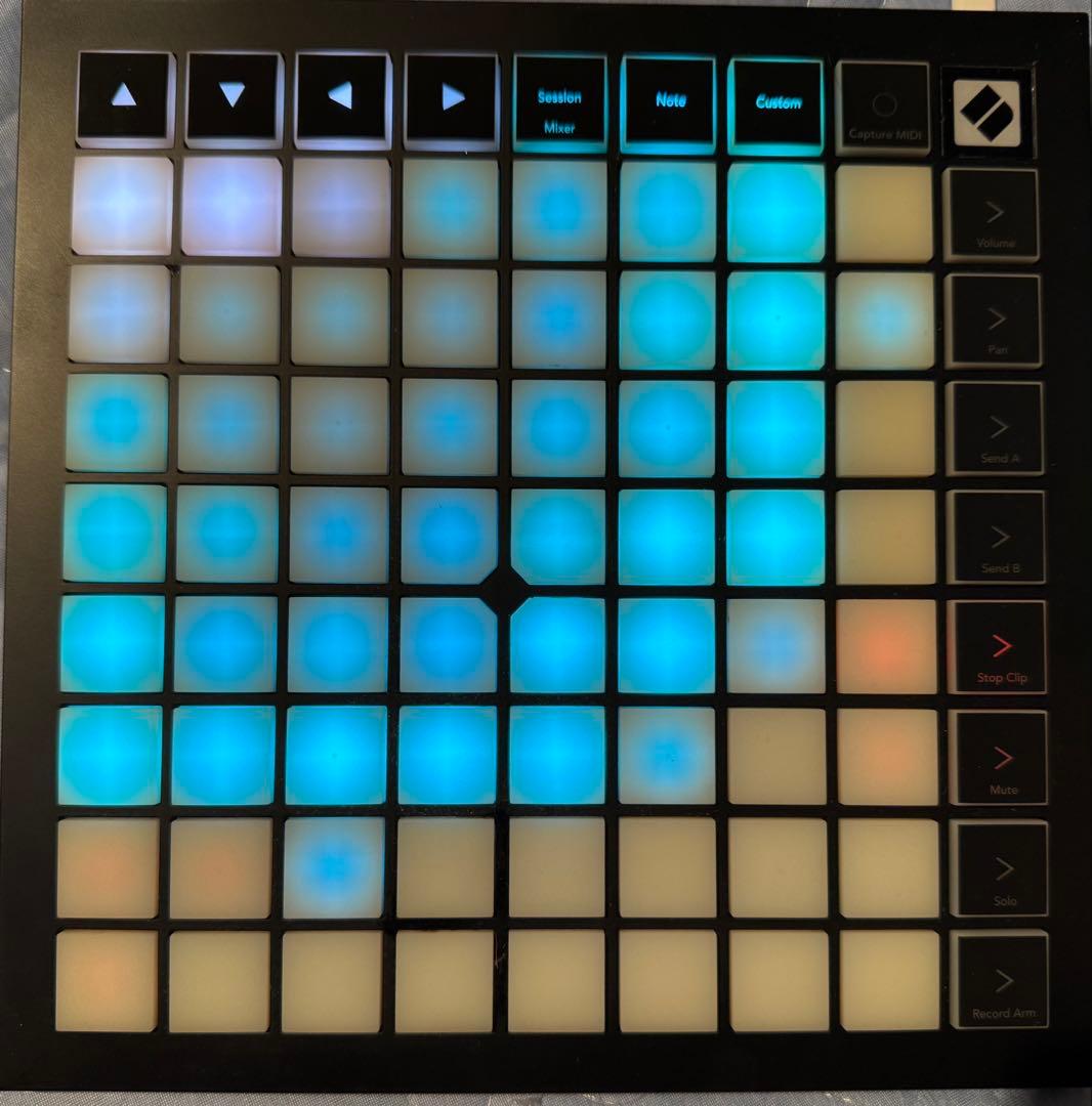 NOVATION Launchpad X 送料無料 USBケーブル無し