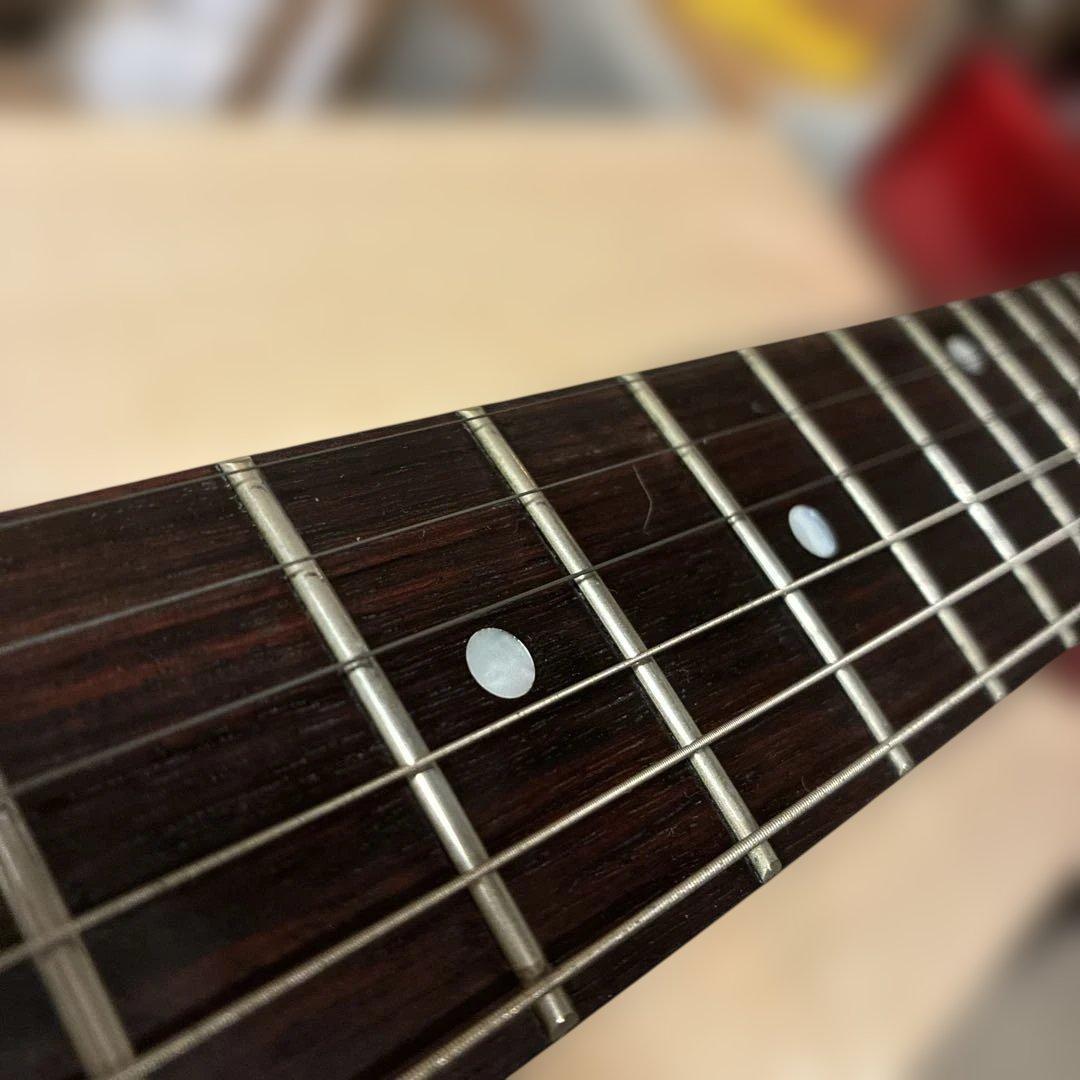 Fernandes zo-3レッドエレキギター 内蔵スピーカー付き