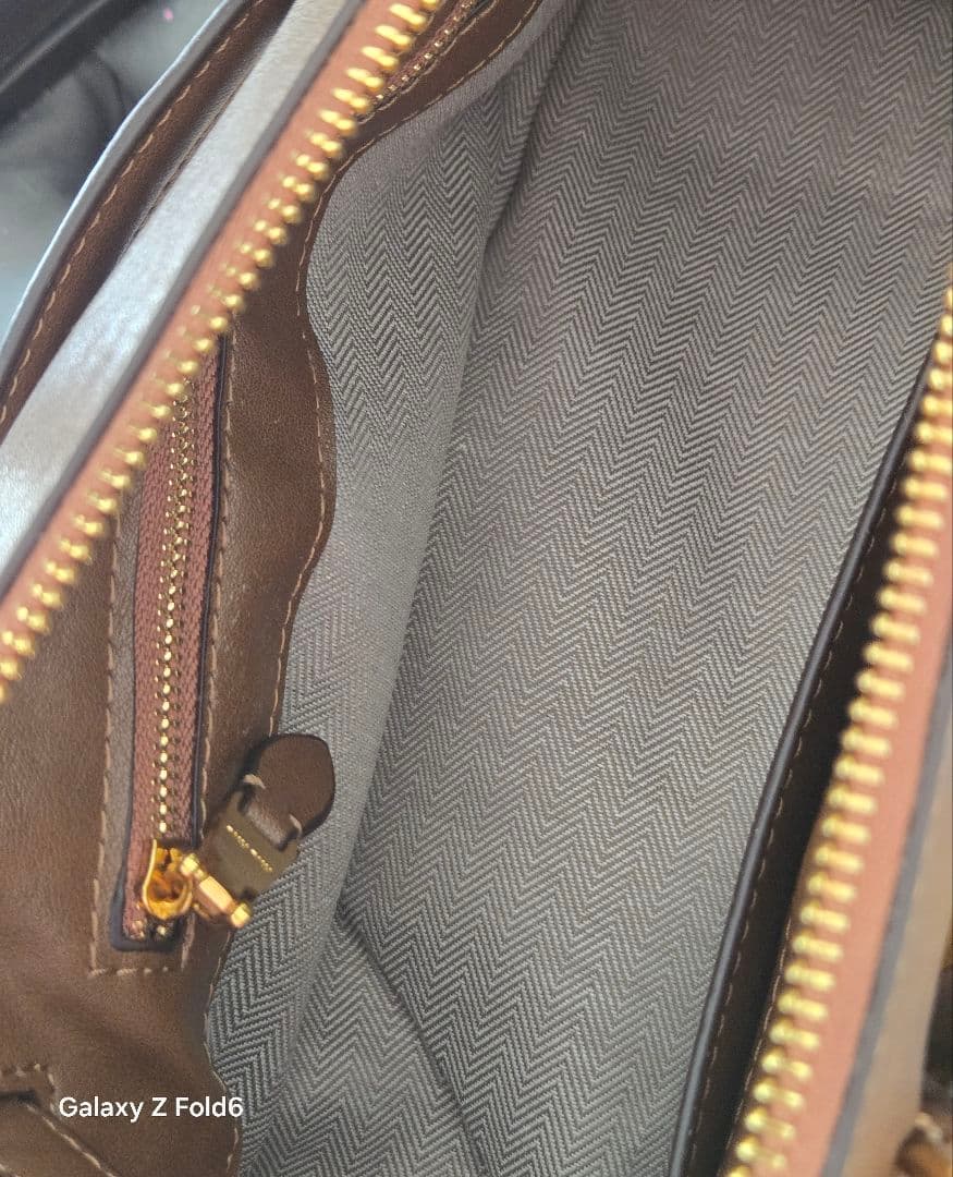 miu miu (ミュウミュウ) アルカディ レザーバッグ