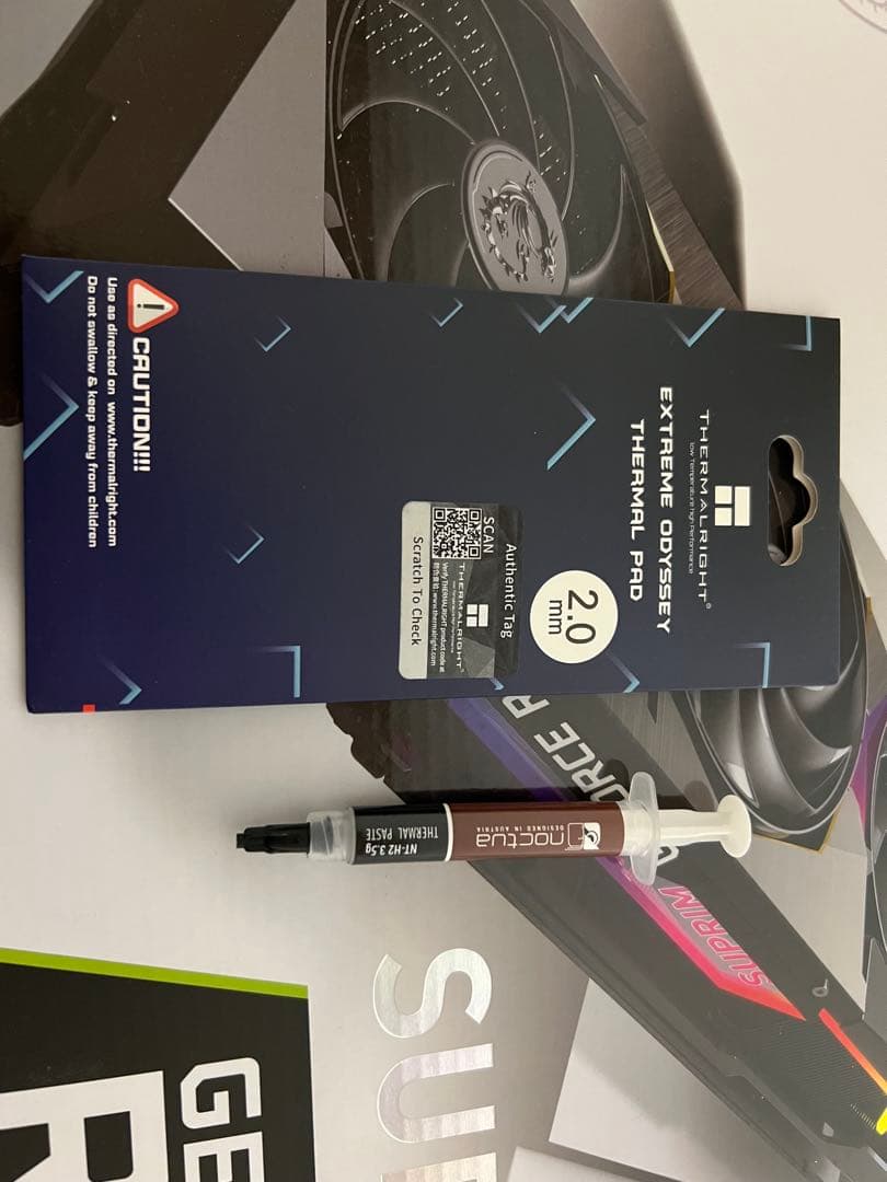 MSI GeForce RTX 3080 Ti SUPRIM X 本体