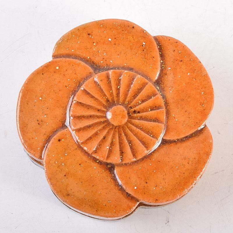 茶道具　大樋焼　九代　大樋長左衛門作　飴釉　捻梅香合　共箱　V　8334