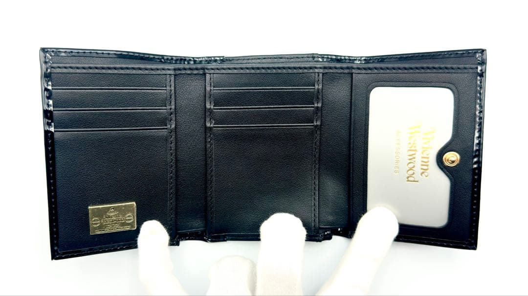 【新品✦人気】Vivienne Westwood 三つ折り財布 ブラック/黒