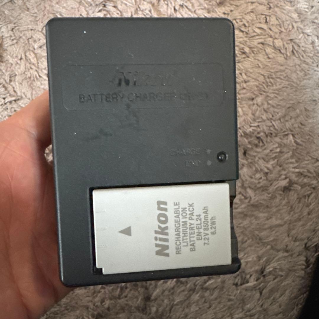 Nikon ミラーレスカメラ 4本レンズ付き