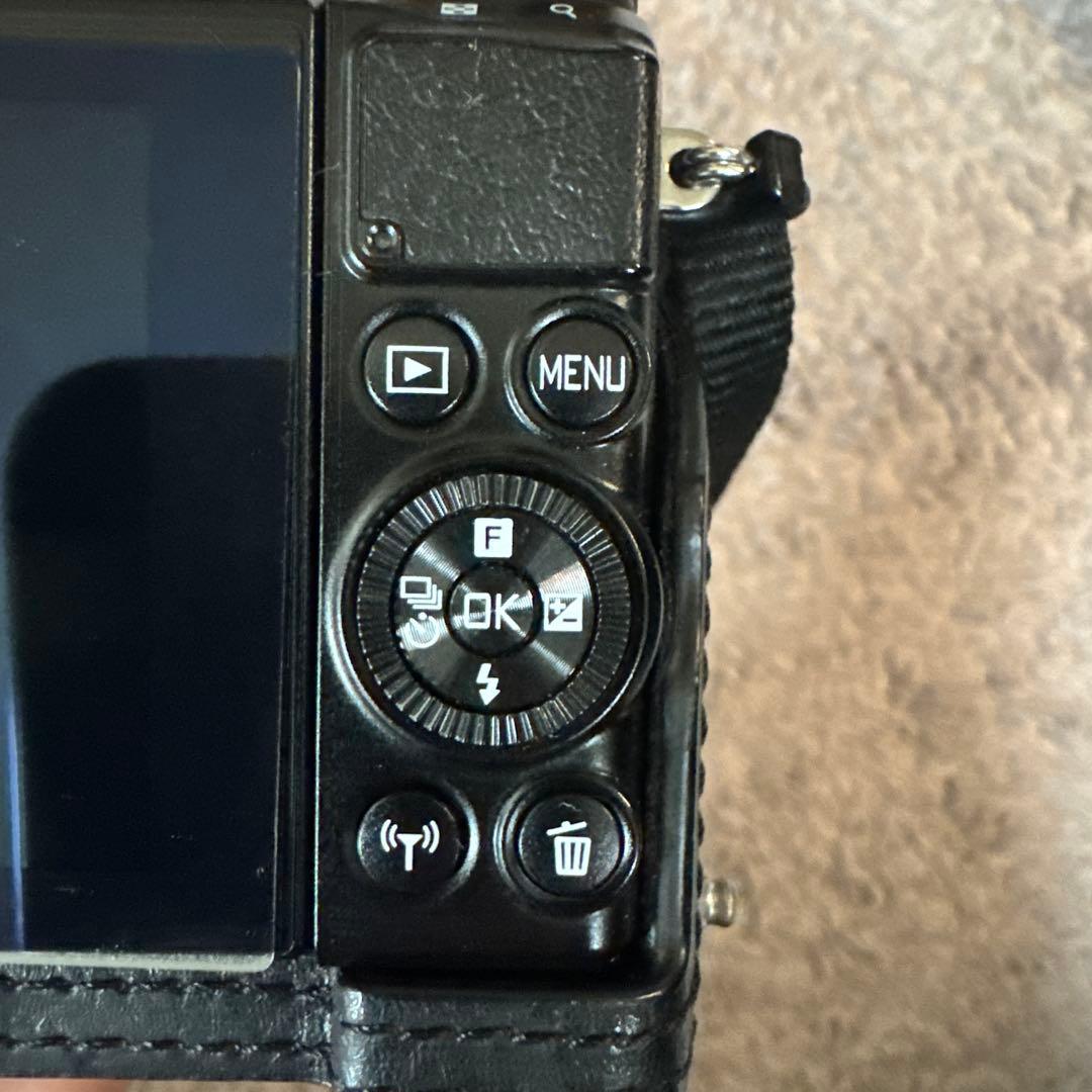 Nikon ミラーレスカメラ 4本レンズ付き