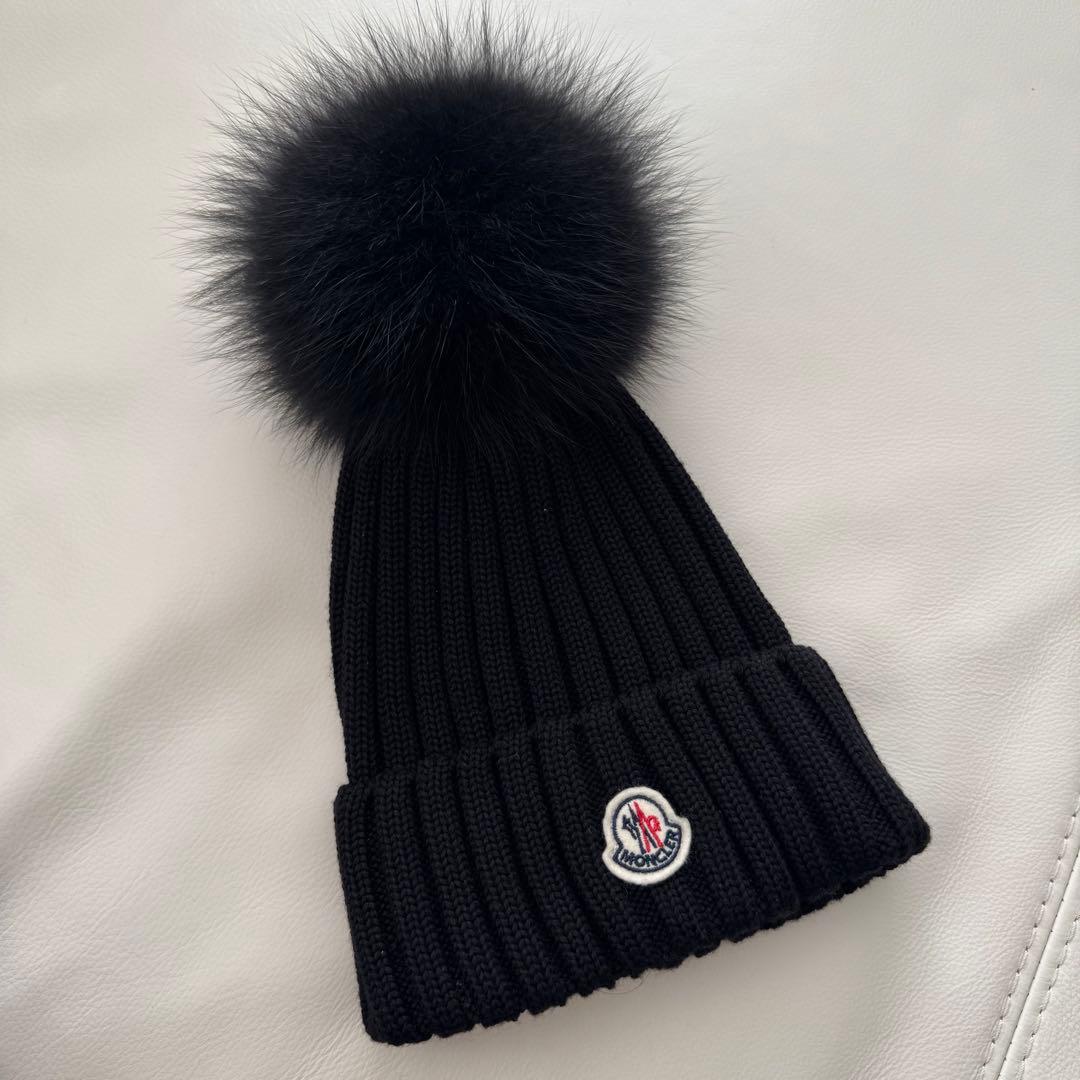 ●未使用品 タグなし● モンクレール　ポンポン付き黒ニット帽
