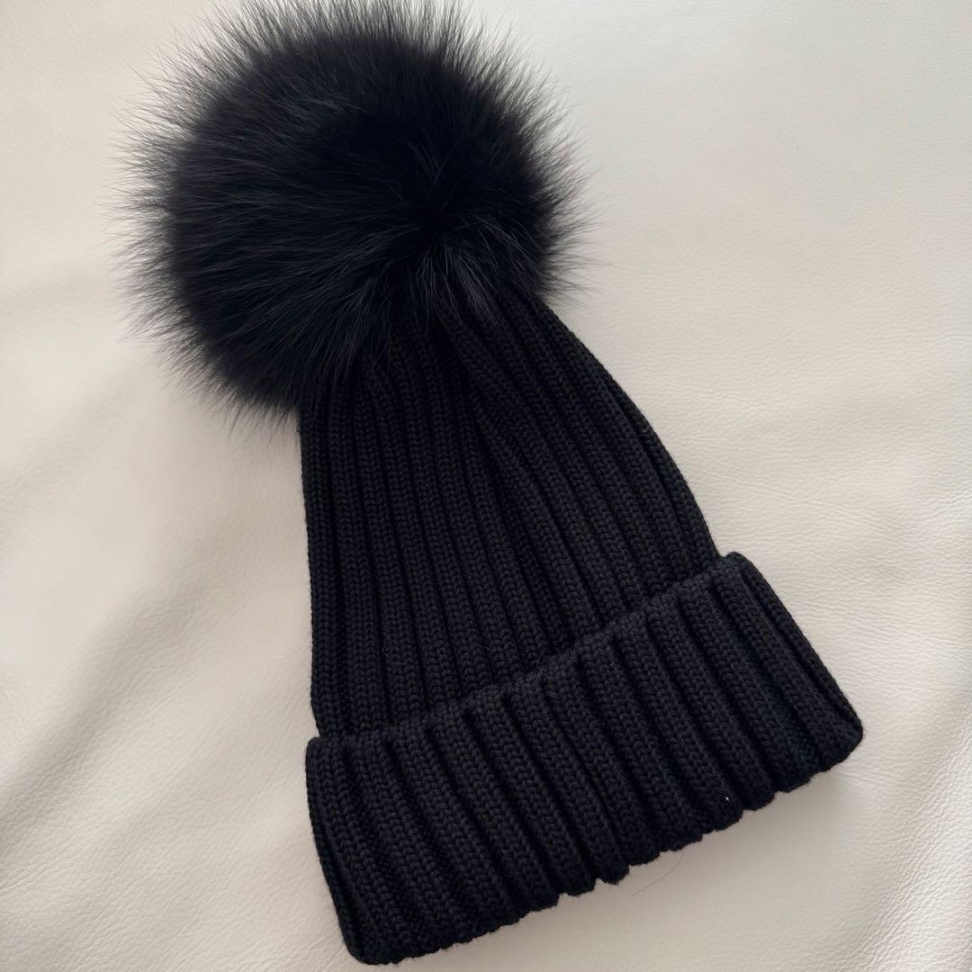●未使用品 タグなし● モンクレール　ポンポン付き黒ニット帽