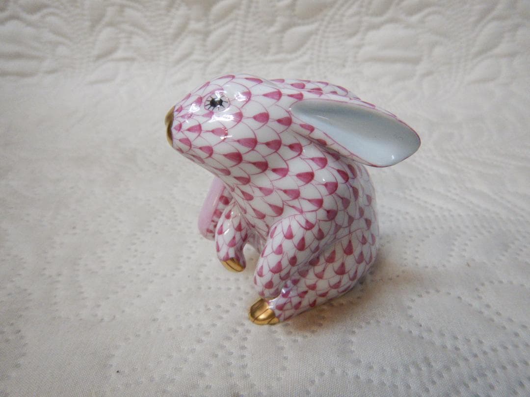 ヘレンド　陶器製　ウサギ　置物　ピンク