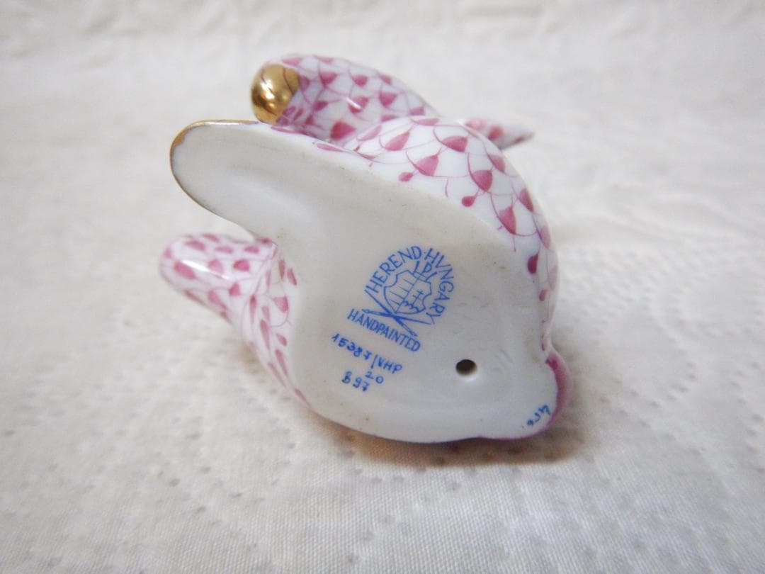 ヘレンド　陶器製　ウサギ　置物　ピンク