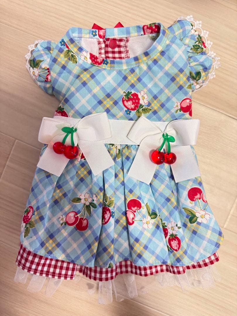 限定品！Candybuppie さくらんぼいちごワンピース犬服 XSTサイズ